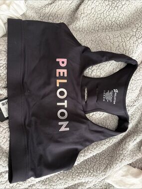 Peloton Black Sports Bra with Ombré logo size L NWT